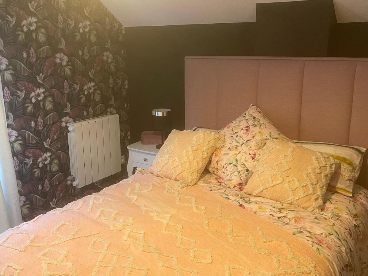 Chez Gwen Et Marie Villa Bogny-sur-Meuse Exteriör bild