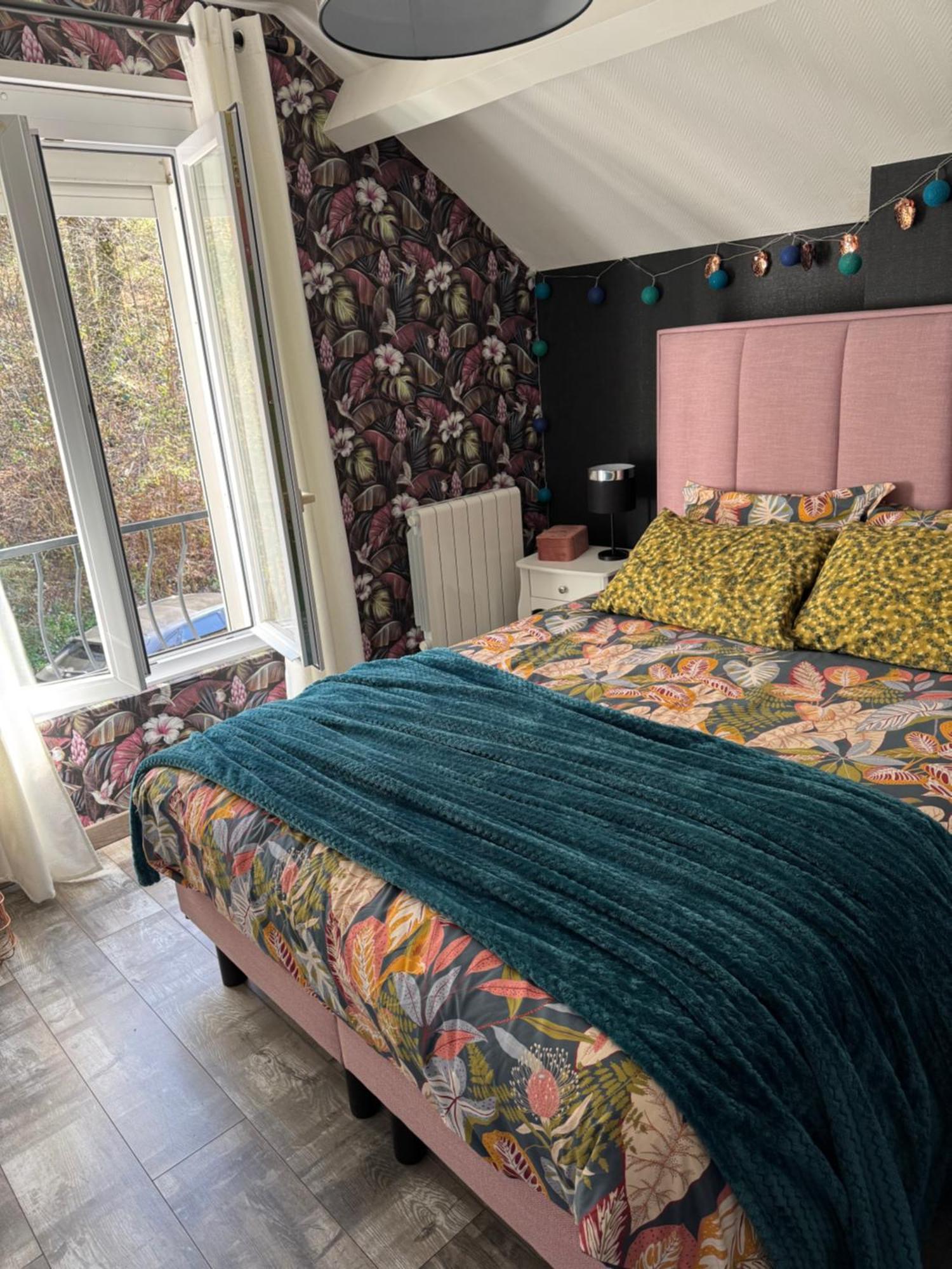 Chez Gwen Et Marie Villa Bogny-sur-Meuse Exteriör bild
